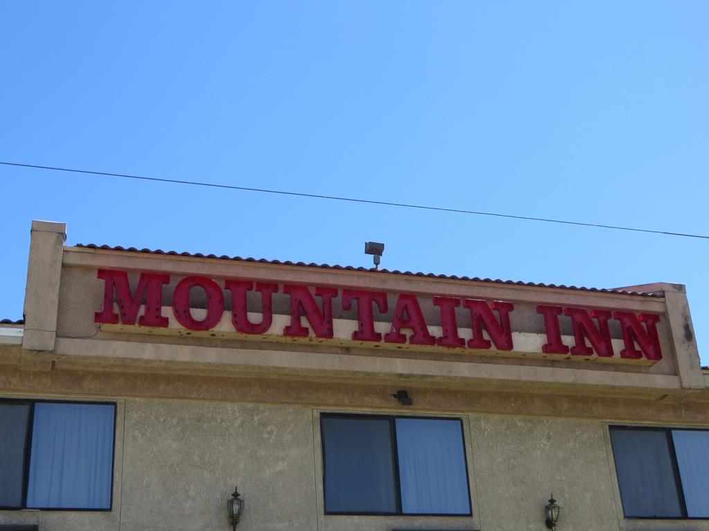 Mountain Inn Онтарио Экстерьер фото
