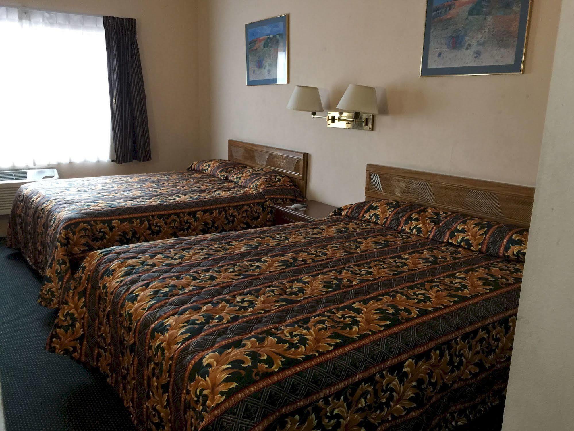 Mountain Inn Онтарио Экстерьер фото